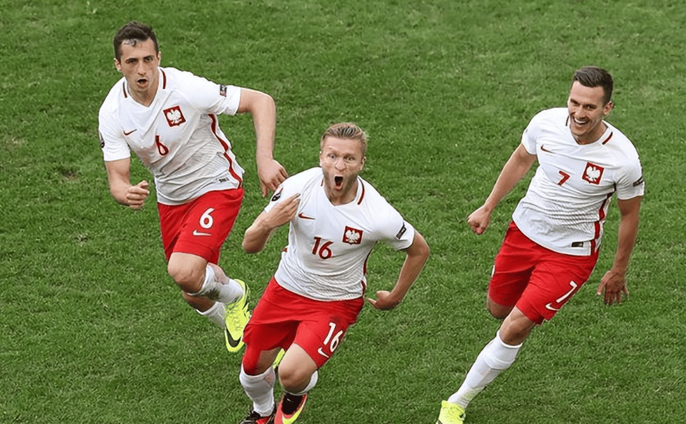 包含阿尔巴尼亚主场逼平匈牙利，欧国联积分榜变化大的词条